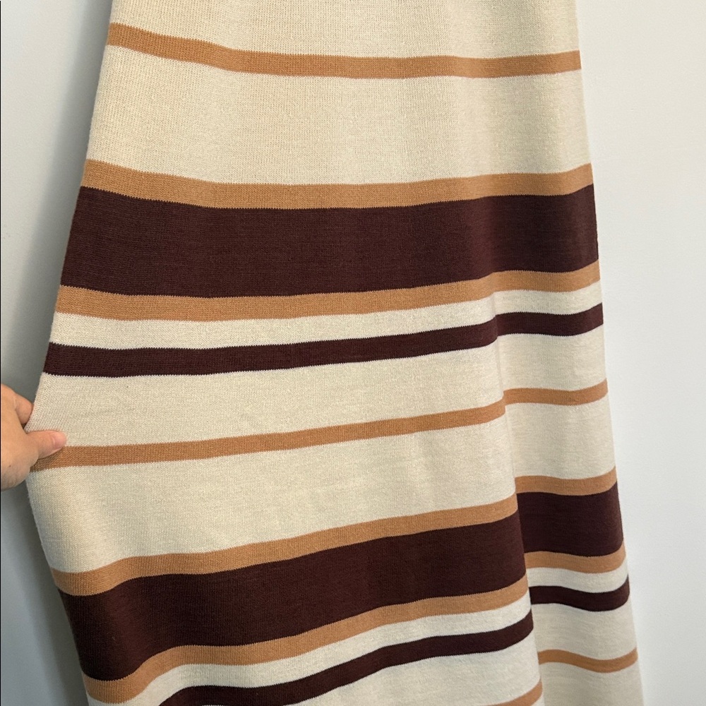 BNWT Wool Blend Knit Striped Maxi Dress in Brown and Cream - Picture 4 of 5